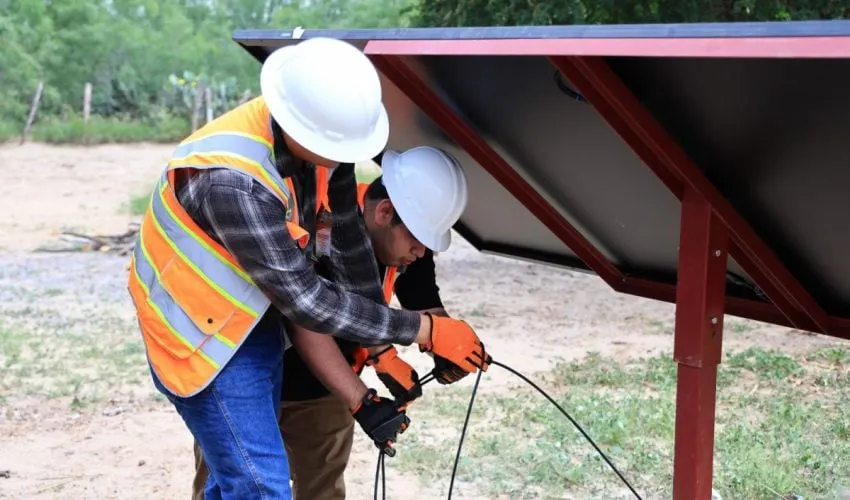 Comunidades rurales avanzan hacia la electrificación total