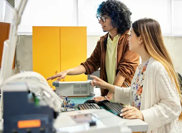 La educación técnica se fortalece como respuesta a empleos del futuro