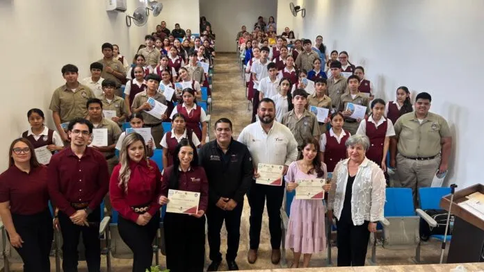 Estudiantes de la zona ribereña logran certificación internacional de inglés