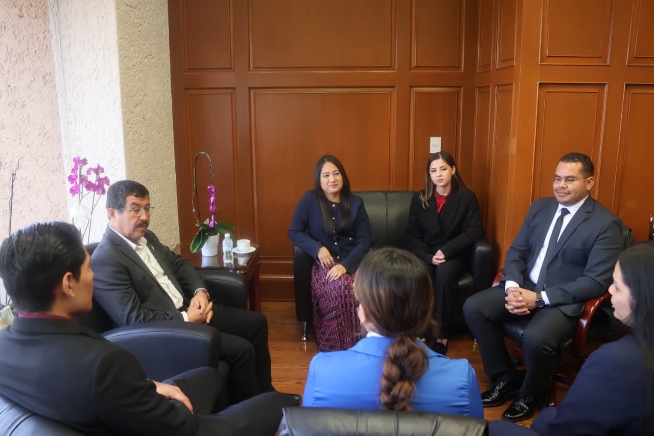 Egresados de la UAT se incorporan a espacios del Poder Judicial Federal