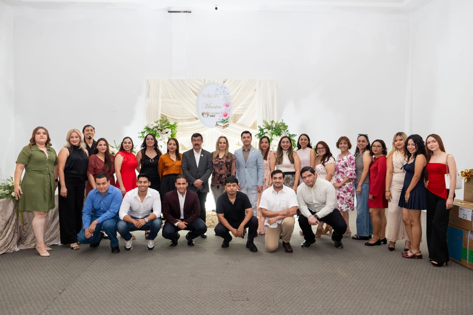 Familia UAT celebra a docentes que forman a niñas, niños y adolescentes