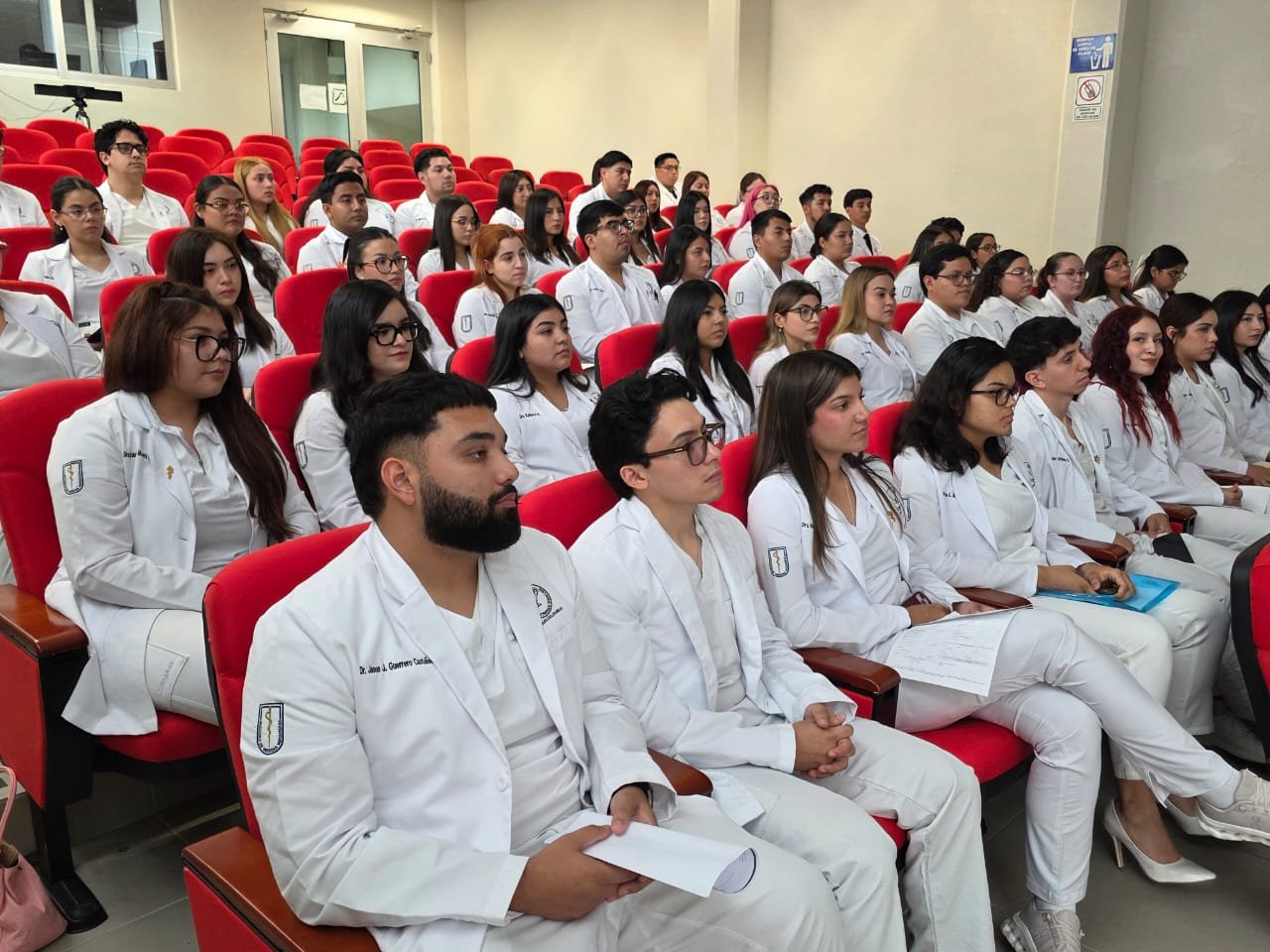 UAT asigna 276 plazas de internado para futuros médicos